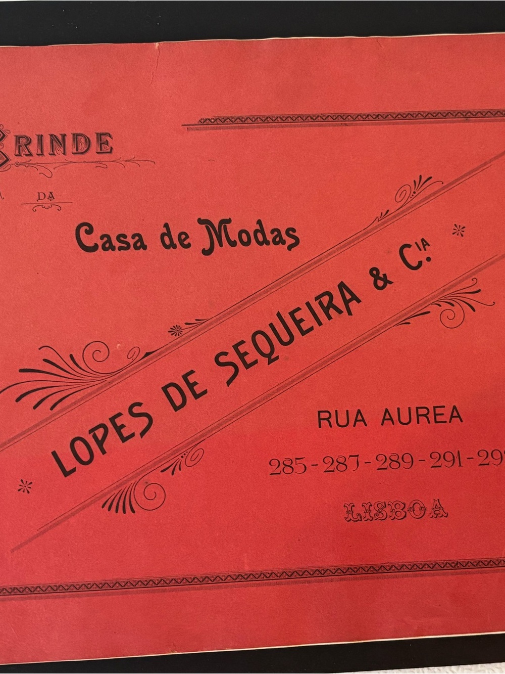 Lopes de Sequeira & Cª Red Vintage plate Book